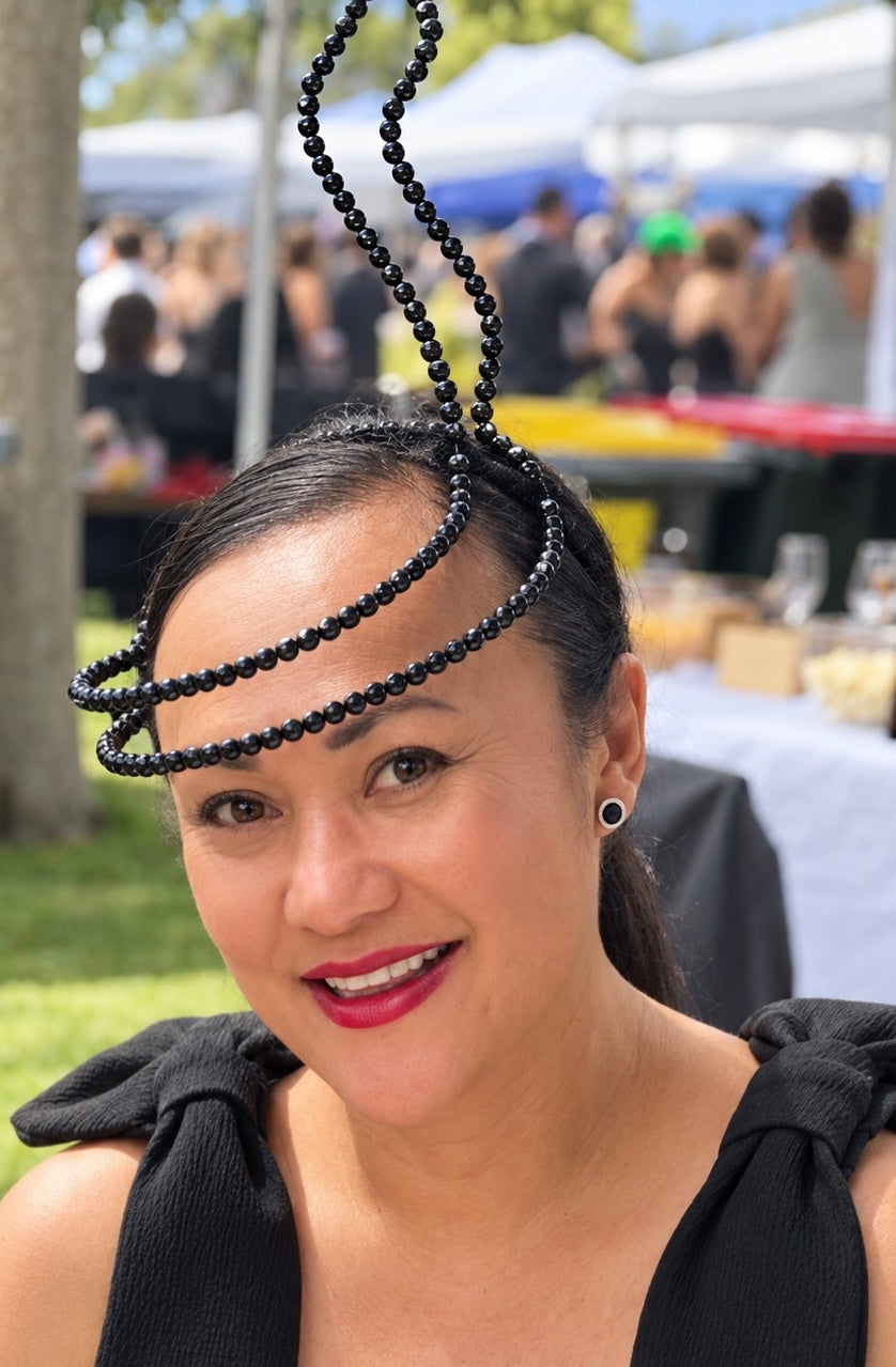 Minuit sur Monaco black pearl-like beaded halo headband by Rachel Sañado, view 3