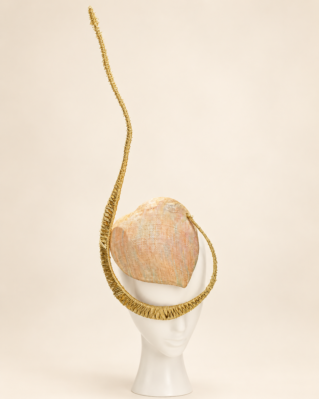 Cuore al Vento gold sculptural headpiece