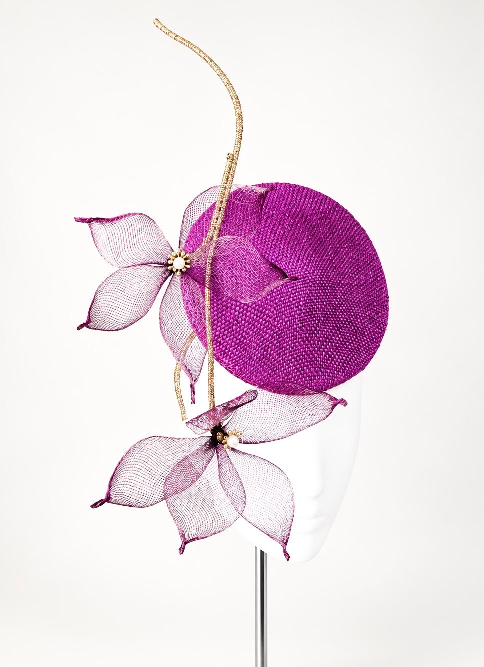Le Jardin d’Avril — magenta floral disc, angled view