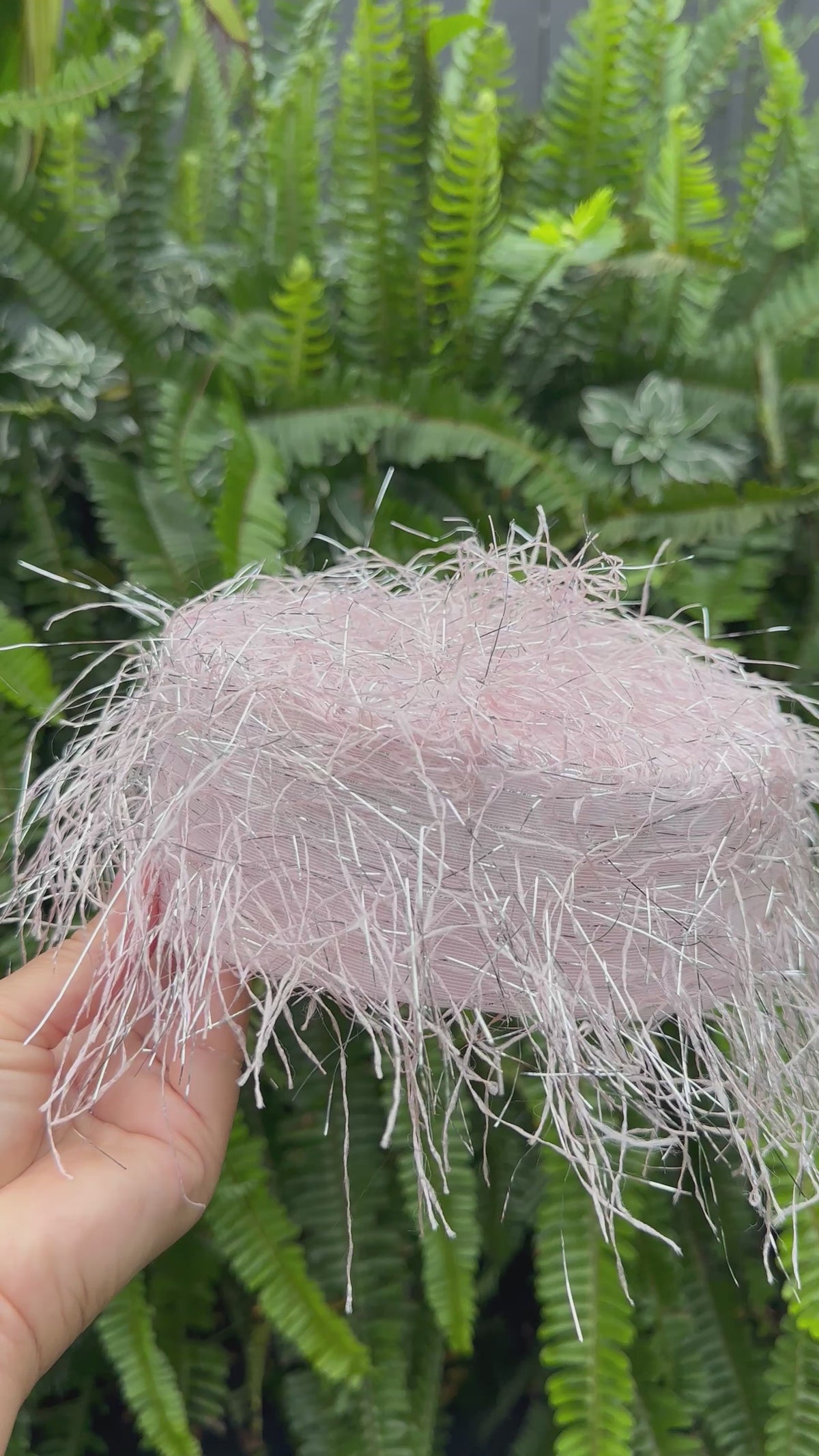 Video of the Frange di Luce blush textured pillbox hat by Rachel Sañado