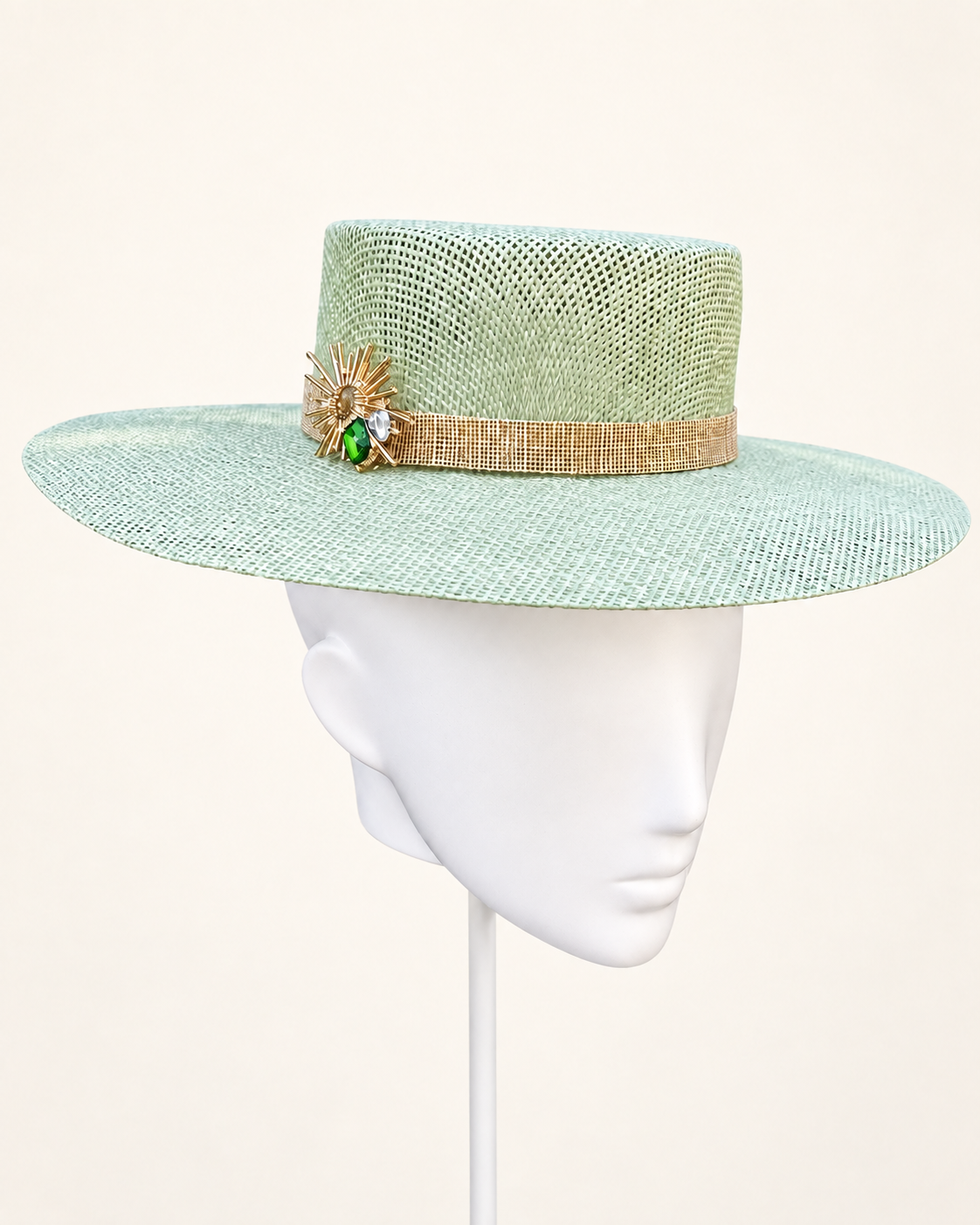 L’Orbite de Val — Mint Wide-Brim Hat — white mannequin and white stand