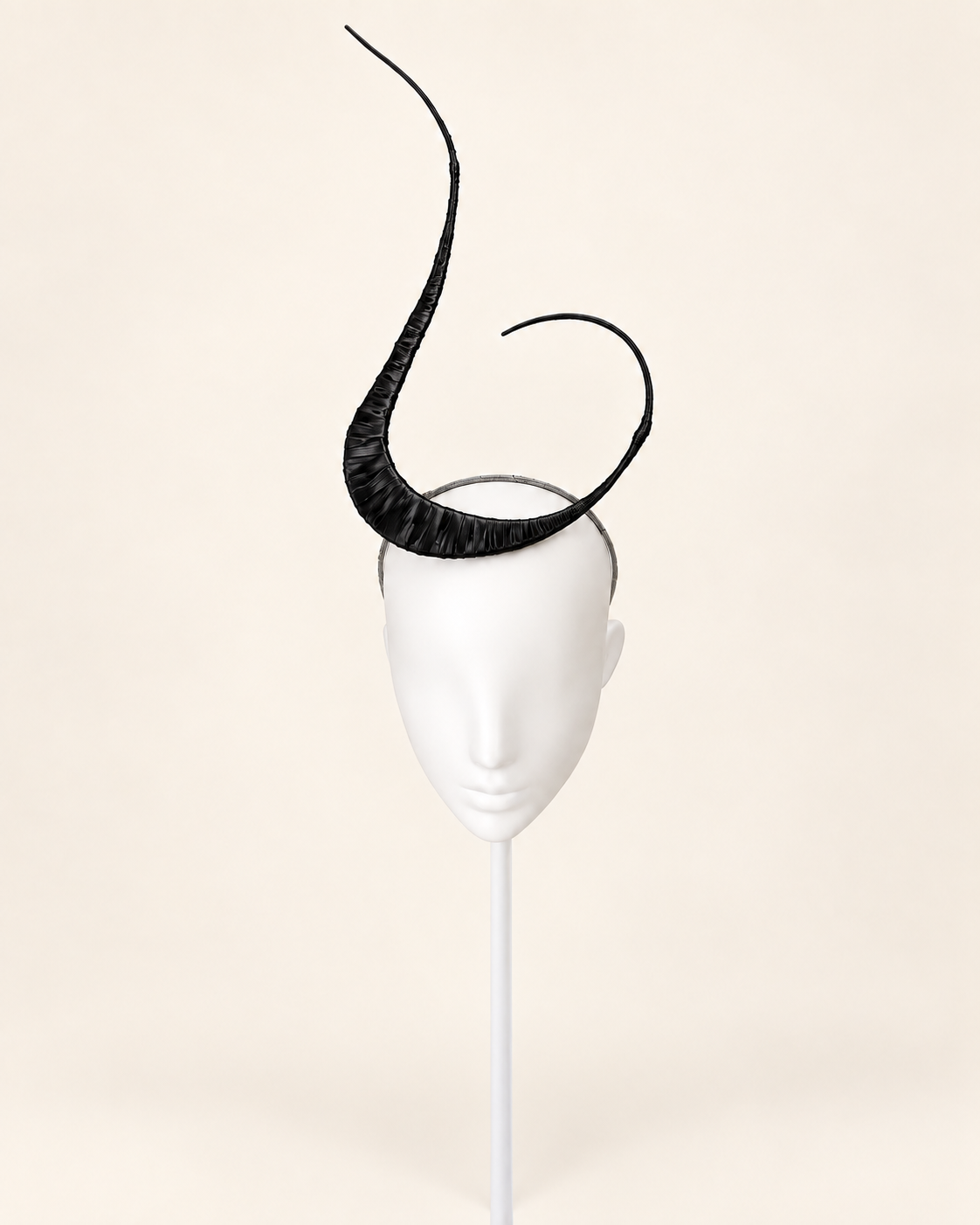 Polaris sculptural mast headpiece in Black, front view